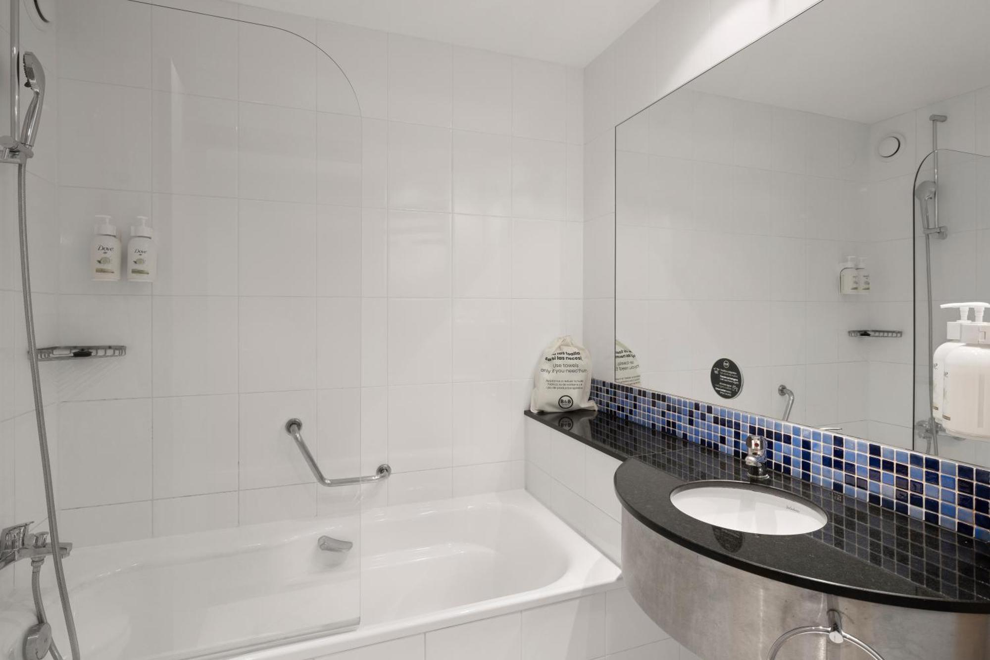 Chambre Familiale (2 Adultes + 1 Enfant)